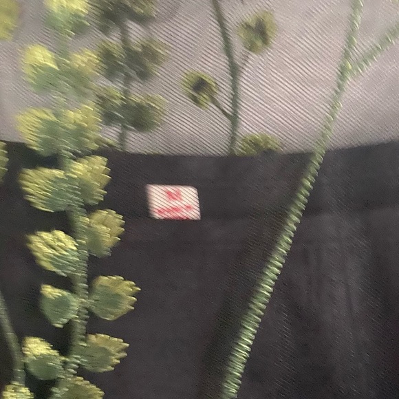 Floral sheer dress with slip (medium) - Picture 2 of 3